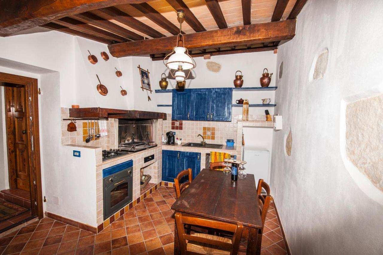 Vila Il Borgo Del Lupo Sarteano Exteriér fotografie