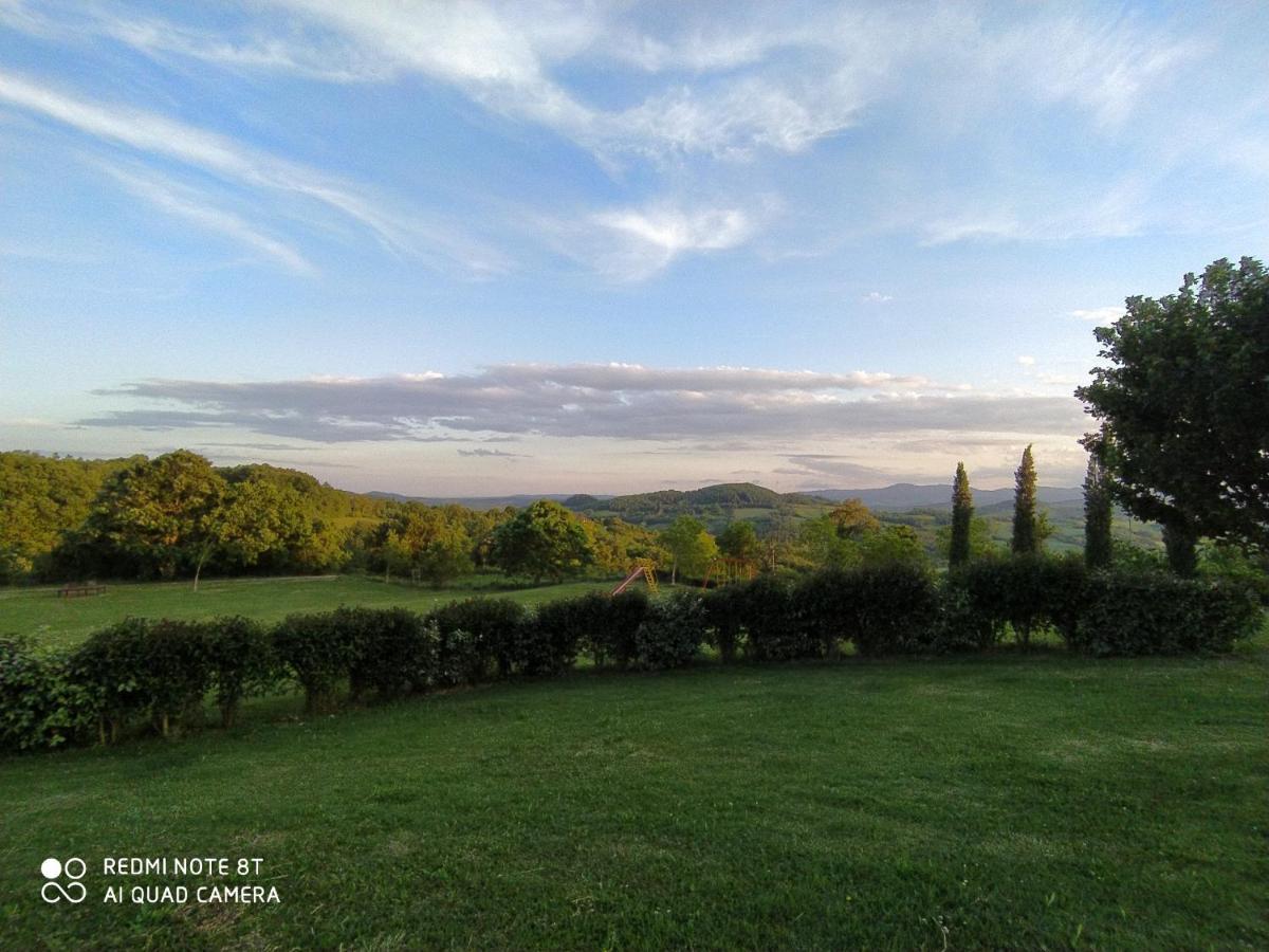 Vila Il Borgo Del Lupo Sarteano Exteriér fotografie